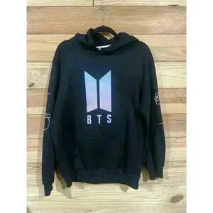 BTS World Tour Love Yourself Long Sleeve Hoodie, size L